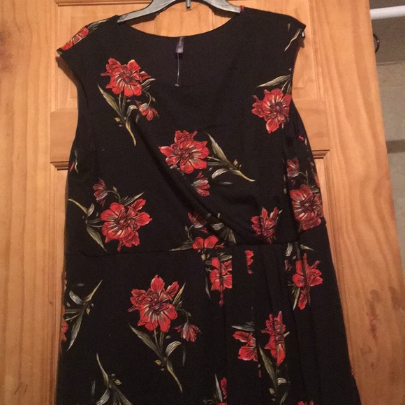 🌹🌹NEW Gorgeous Pretty floral black dress - Picture 2 of 6